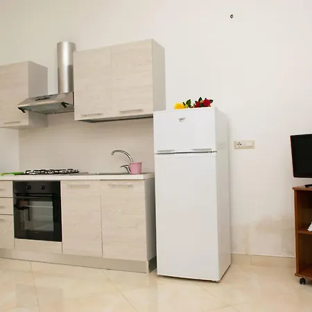 Rv Casa Vacanze Appartamento *